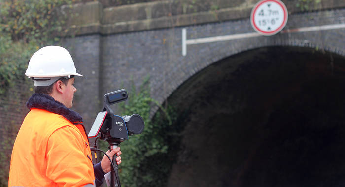 SOMEBODY USING FARO ORBIS PREMIUM